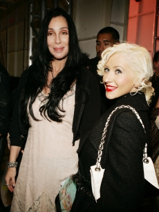 cher-poses-with-christina-aguilera-at-fashion-week-2006