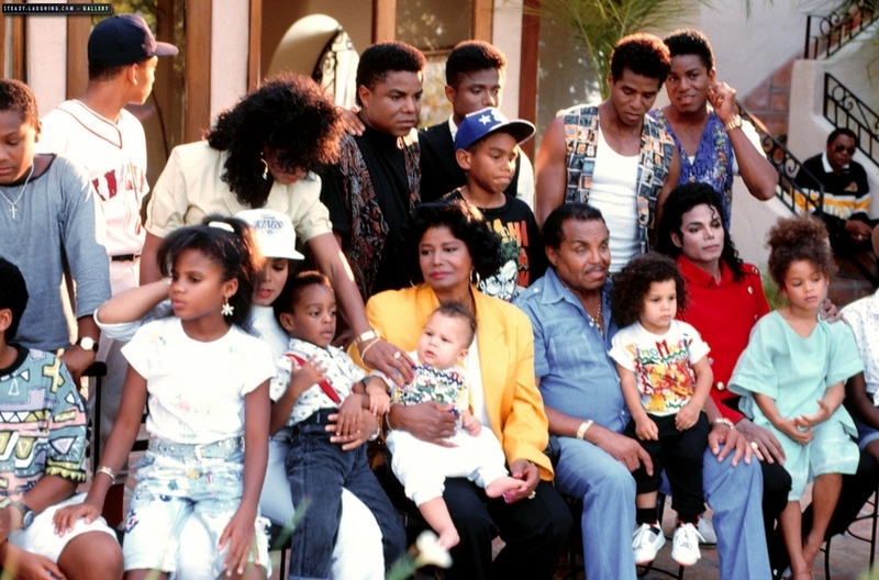 Jackson Family Releases Statement! | Chisme Time