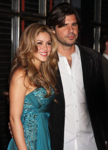 shakira and boyfriend Antonio